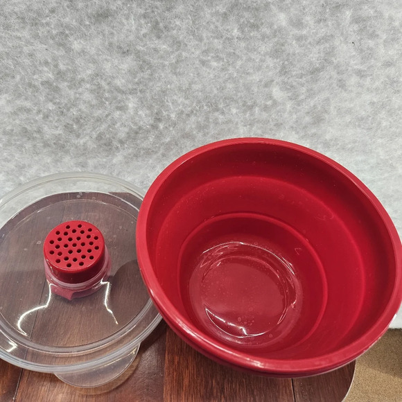 PAMPERED CHEF Microwave Popcorn  Maker 1457 Red Collapsible Silicone - Picture 4 of 6